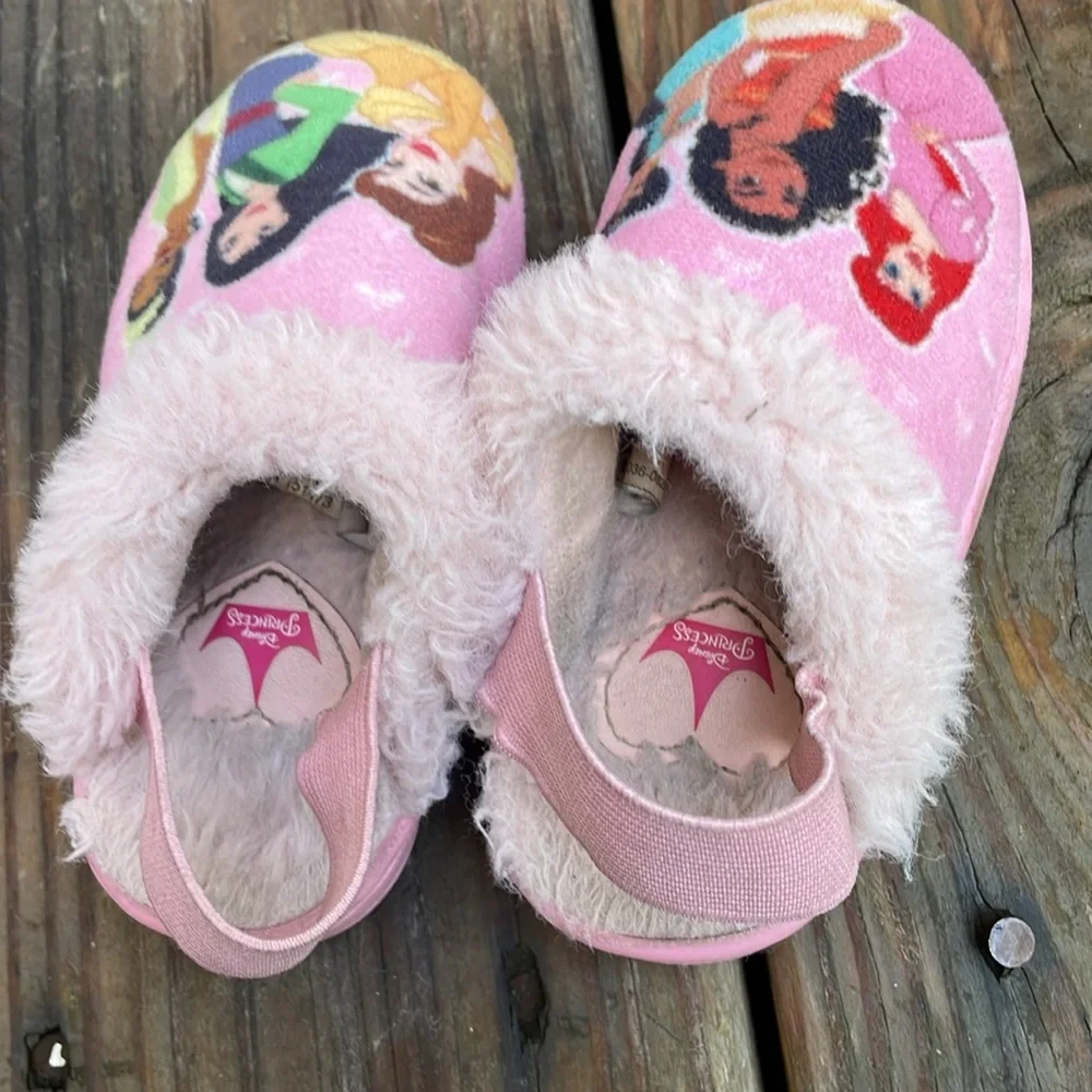 Disney Princess Pink Slippers Size 5/6